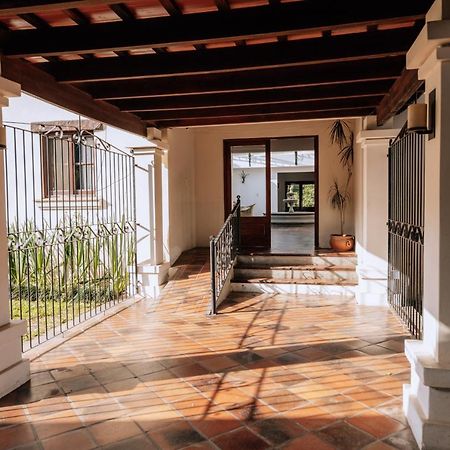 Hotel Torrontes Сан Лоренсо Екстериор снимка