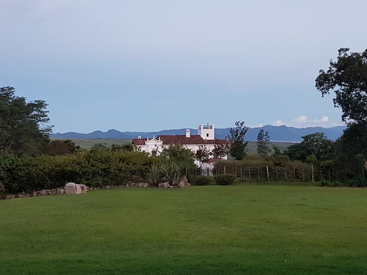 Hotel Torrontes Сан Лоренсо Екстериор снимка
