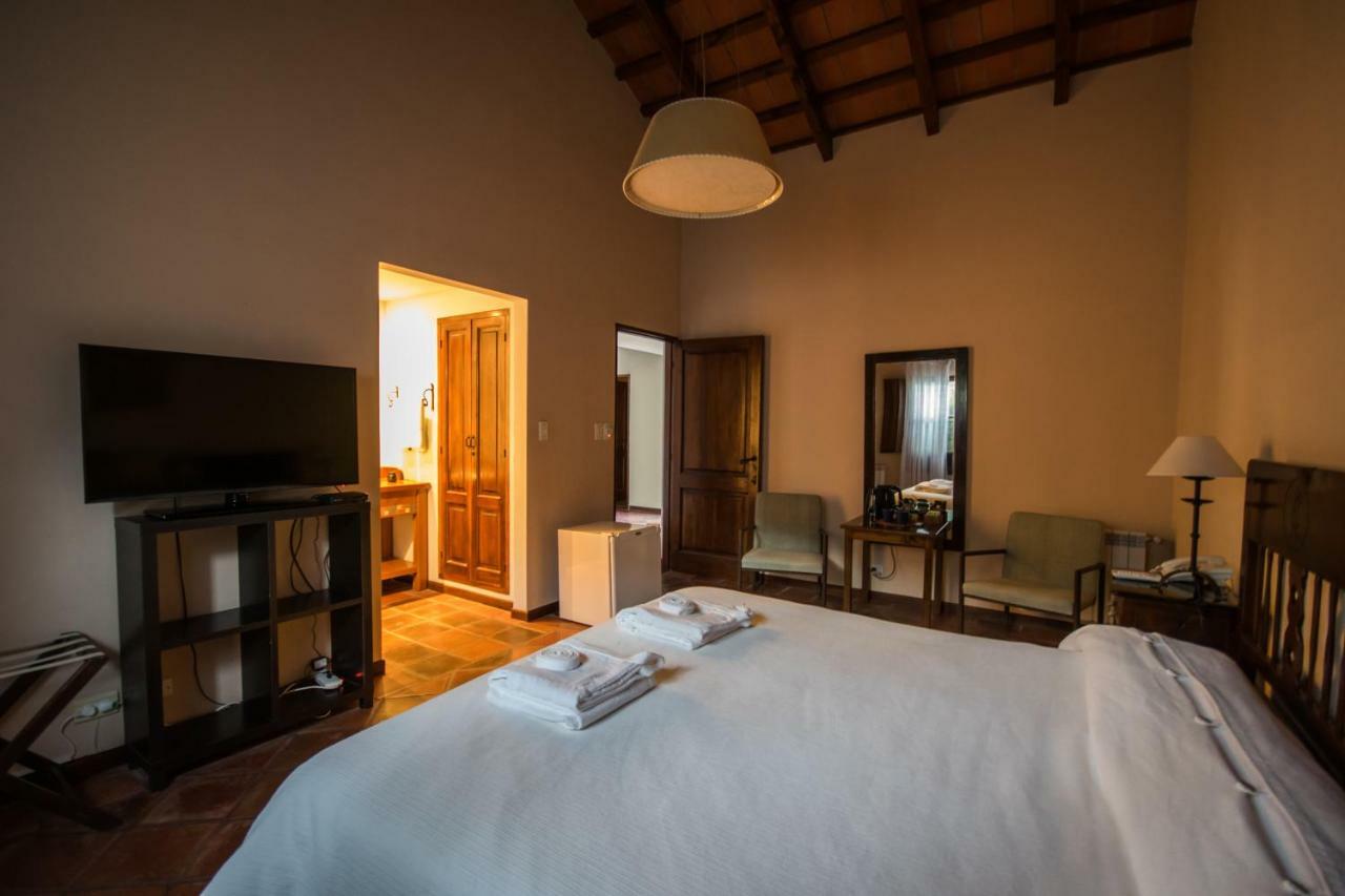 Hotel Torrontes Сан Лоренсо Екстериор снимка