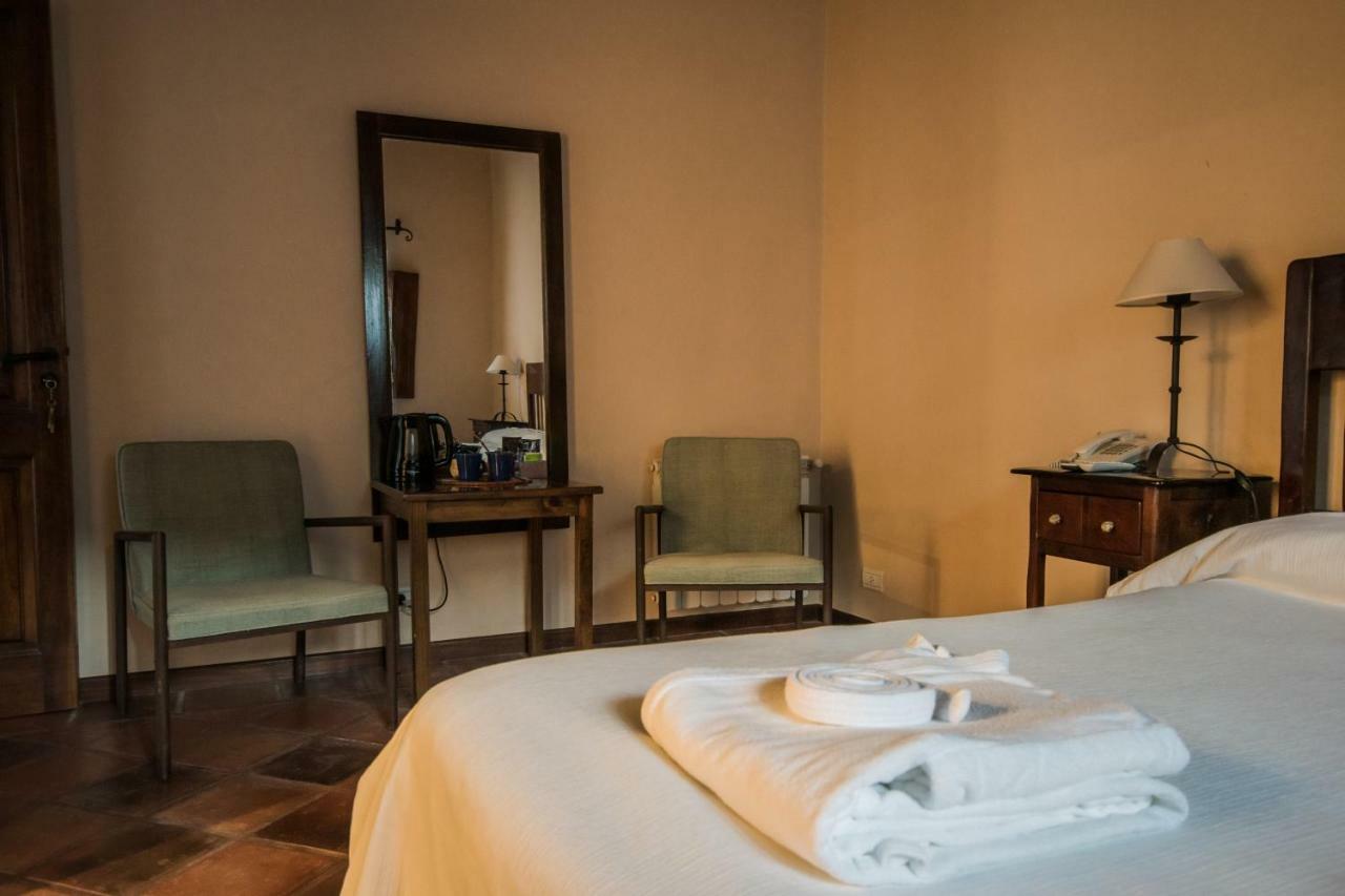 Hotel Torrontes Сан Лоренсо Екстериор снимка